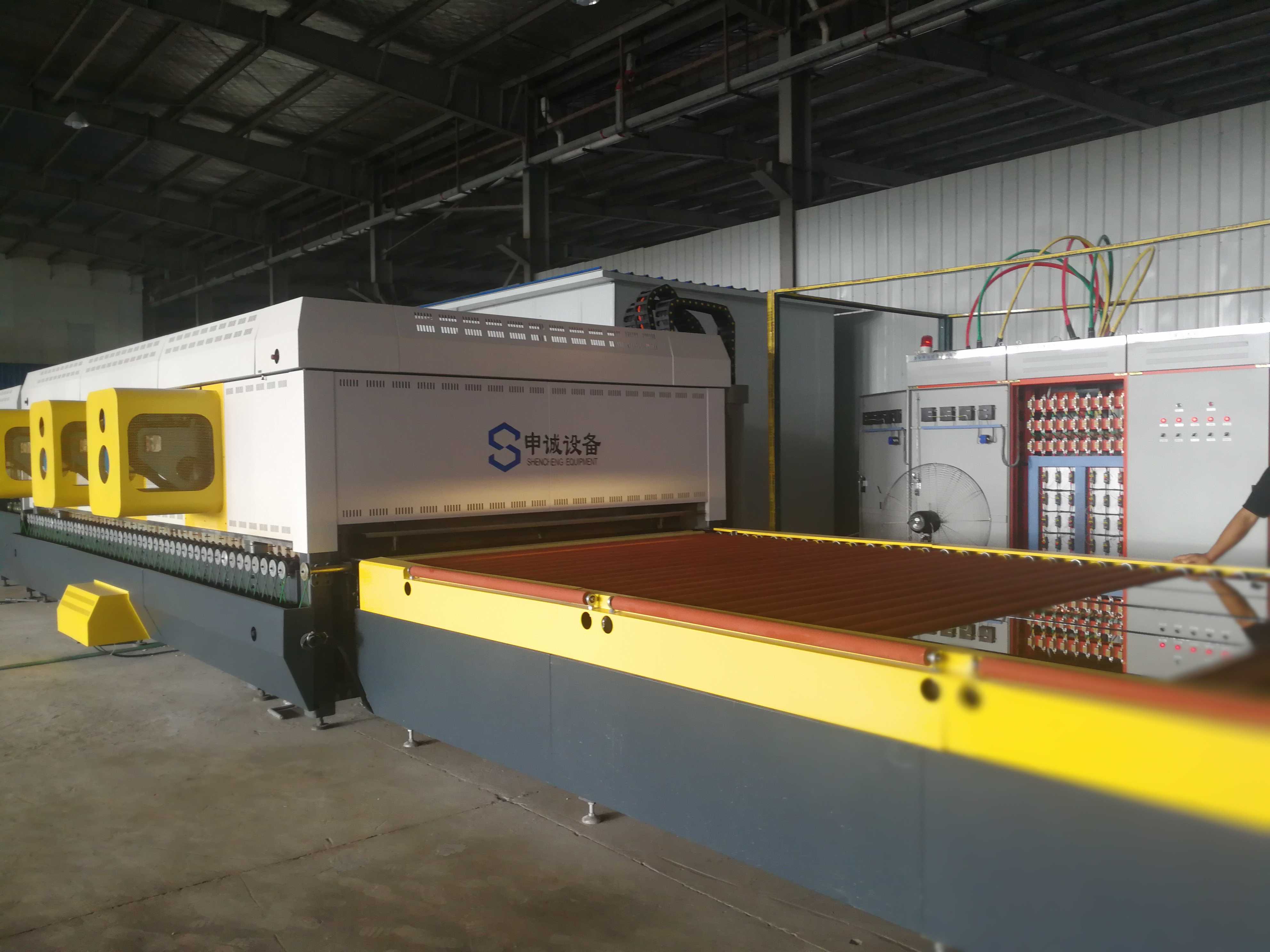 鋼化玻璃有劃痕怎么辦？